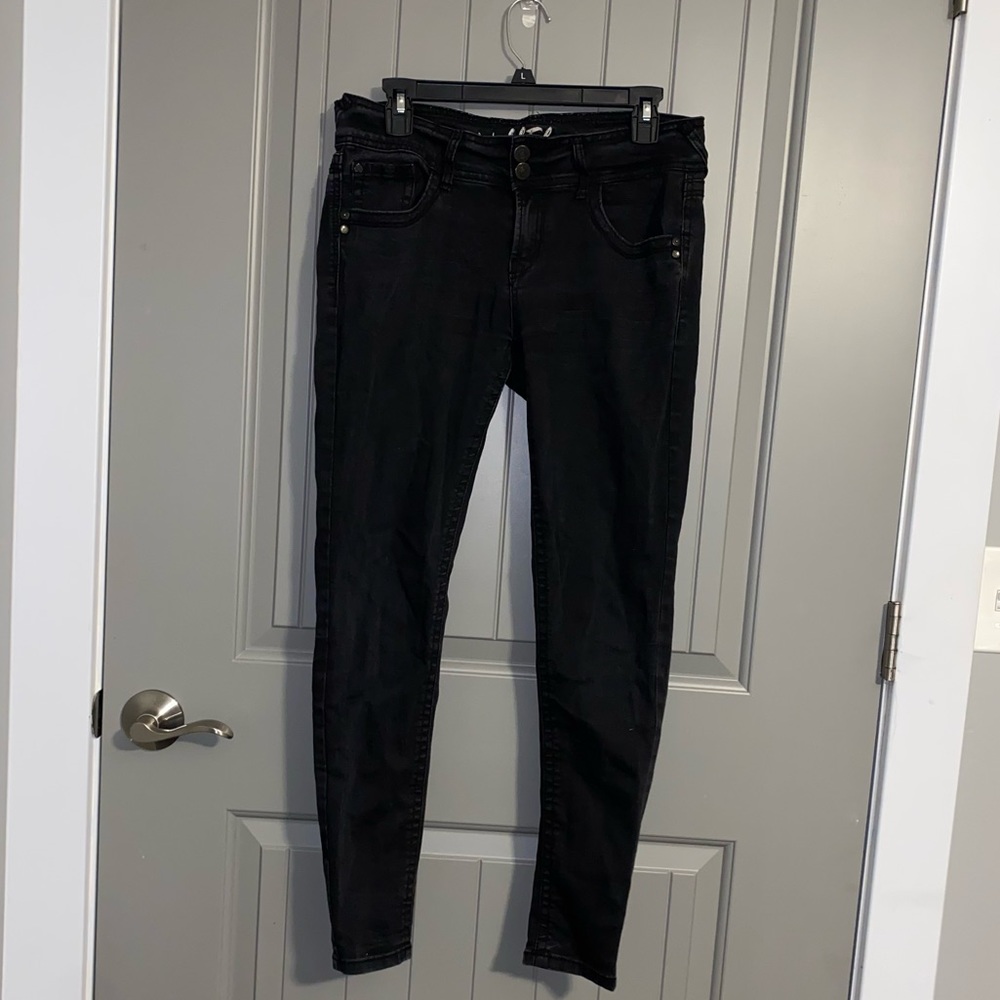 Black skinny jeans